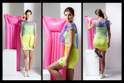 Komplet "HAPPY SUMMER YELLOW & BLUE" P141 - elastické mini šaty a tylový over size top, vel. XS - L